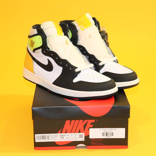 Air Jordan 1 Retro "VOLT GOLD"